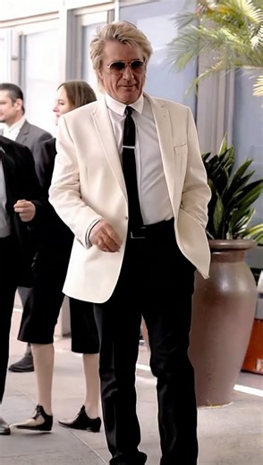 🎤 ✨ Rod Stewart Shines at 28th Annual ASCAP Pop Music Awards! #rodstewart