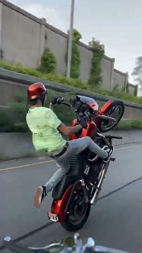 Dyna wheelies!