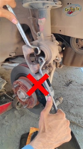 Battle of the Tools: Brake Caliper Piston Compressor vs. Ring Pana #mechanic #fblifestyle | Car Tips Tv