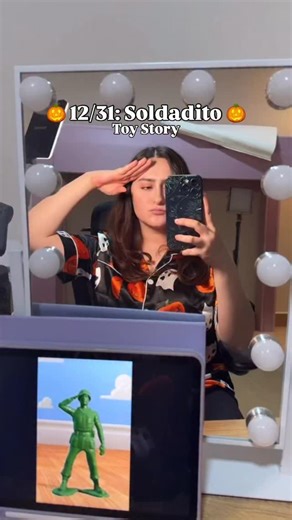 TRECOCTUBRE🎃 on Instagram: "12/31: Soldadito (Toy Story) #grwm #trecoctubre #disfraz #disfraces #cosplay #costume #originales #halloween #tutorial #toystory #soldado #soldadito"