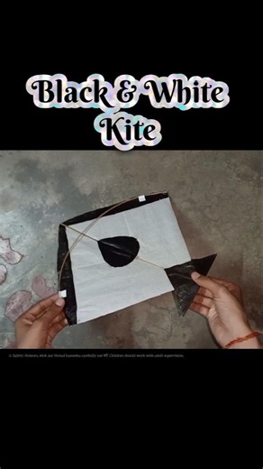 Black & White Kite Making Trick😱/plastic Bag kite #shorts#kiteflying#kitemaking#kite#trending#viral