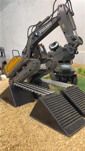 Model Excavator Rc, Remote Control Excavator Show Lifework #rc #excavator #viral #fyp #shorts
