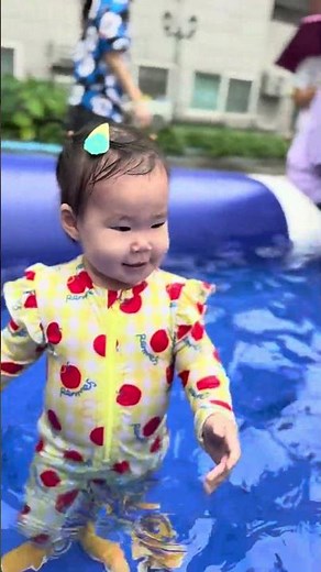 [17-Month Baby | Pool Fun] First Pool Playdate! So Cute 🌊