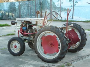 Gibson Tractor