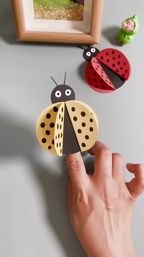 Beautiful seven-star ladybug, easy to learn, try it with children Parent-child handicraft #Kindergarten handicraft Seven-star #ladybug handicraft Insect handicraft #creative #handicraft #origamiwork #paperart #love #papercrafts #paper #origamiart paper craft ideas | paper craft ideas