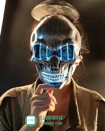 illumiwave LED Skull Mask - Halloween Cosplay LED Mask