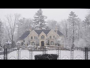 Snowfall and Multi-Million Dollars Homes in Beautiful Neighborhood of Mississauga Canada