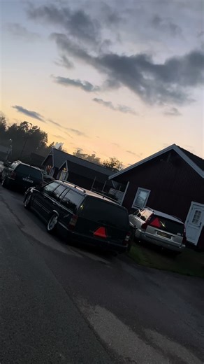 Två stycken epor med multilink en sommar kväll @𝓝𝓸𝓪𝓱 𝓳𝓸𝓱𝓪𝓷𝓼𝓼𝓸𝓷 ✨ #hawaiidisco🏝🍋 #d24tic #multilink #v70 #965