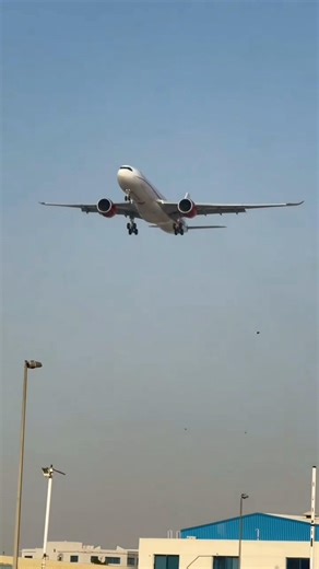 Heavy Aircraft Airbus A330 Landing Like Butter 🧈✈️ | #airplane #dubaiairport #planescrew #crewlife
