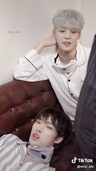 The way Seonghwa touches Mingi's hair🥺 #mingi #seonghwa #mingiedit #seonghwaedit #hongjoong #yeosang #yunho #san #wooyoung #jongho #ateez #atiny #fyp