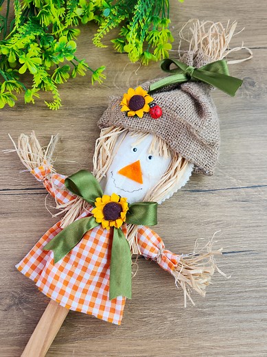 Create a Charming Rustic Fabric Scarecrow for Gardens
