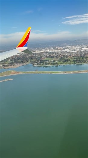 Landing to Oakland Airport
