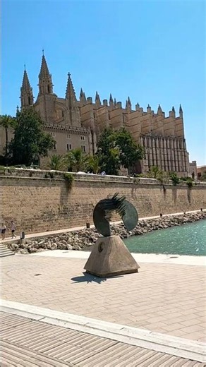 Palma di Maiorca... #travel #sky #sea #church #cathedral #spain #cruise #costacrociere