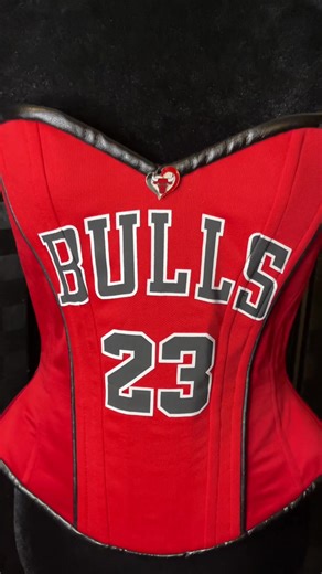 Two corsets I would wear as a Bulls fan❤️🏀‼️ Champagne Corsets has custom luxury for (literally) every occassion 🥂 @Haleigh Broucher @Alicia @NBA @Chicago Bulls #bulls #chicagobulls #nba #corset #fashion #champagnecorsets #marchmadness #basketball