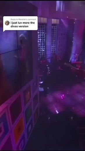 Replying to @Mwallah Love it Too! | Whitney and Mary J Blige performing ‘Ain’t No Way’ at Divas 1999 #whitneyhouston #aintnoway #maryjblige #arethafranklin #1999 #vh1