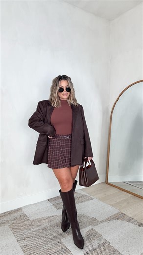 Shayna Moretti on Instagram: "5 ways to style this skort for the fall season. It has stretchy soft built in shorts under. Leave the word OUTFITS below and I’ll send you all the 🔗 to these looks. https://liketk.it/5t7d9"