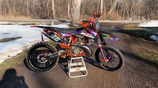 KTM 250 SX: A Closer Look at Performance and Features