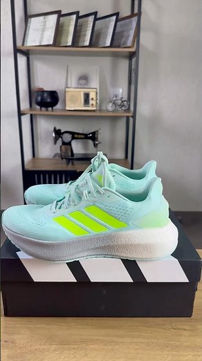 Adidas BOOST Run - Very Comfortable Shoes! Full video on the channel! #runningshoes #adidas #boost