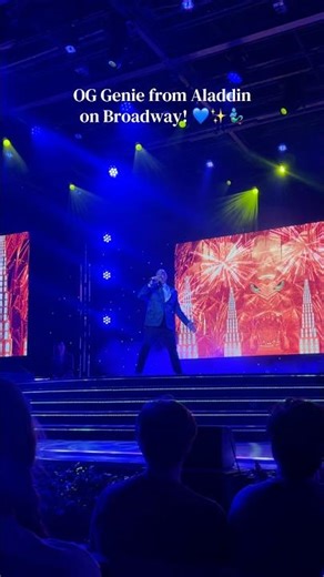 OG Genie from Aladdin on Broadway singing Friend Like Me at Festival of the Arts! pt2 🧞‍♂️🎶