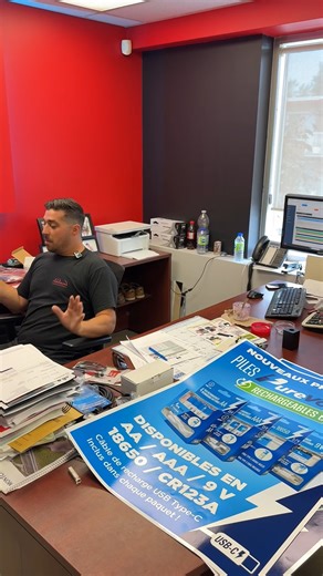 4.2K views · 36 reactions | Suivez-nous dans nos bureaux chez Addison! Avec tous nos projets, ce n'est pas toujours facile de garder nos bureaux bien rangés.  | Addison Électronique | Facebook