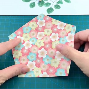 4K views · 35 reactions | Title: 3D Five-Pointed Star Flower Origami Tutorial Hashtags: - #3DOrigami - #StarFlowerCraft - #HandmadeGift - #LearnOnceMasterForever - #DIYCrafts - #CraftingTutorial | paper craft | Facebook