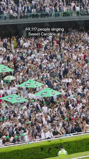 The Everest 2024: 49,117 People Singing Sweet Caroline