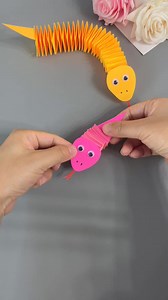 15K views · 57 reactions | Fun Paper Snake Craft papercraft #snakecraft #funprojects #diyforkids #creativecrafts #handmadefun #craftingideas #kidsactivities #simplecrafts #papertoys #craftforkids #easyprojects #diyideas #recycledcrafts #familyfun | paper craft ideas | Facebook