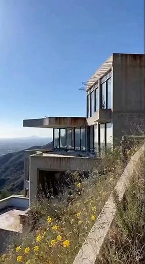 This Hollywood Hills Mansion Was Left to Rot