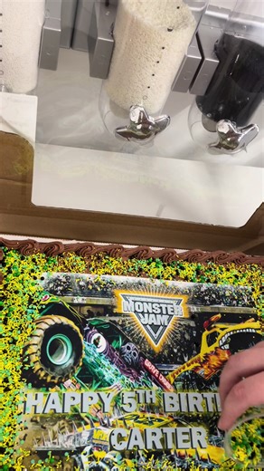 Decorating Costco Cakes with Sprinkles Fun