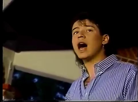 Grupo Abracadabra, originario de Monterrey Nuevo León México, fue formado en 1991 por Gerardo (Jerry) Díaz, Javier Segura y sus hermanos. La canción que los dio a conocer fue “En Realidad”, grabada en el álbum “Te Quiero Todavía” de 1992. Canal Grupero 🇲🇽 | Canal Grupero