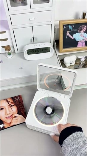 Unveiled: My First Shocking CD Experience with G.E.M