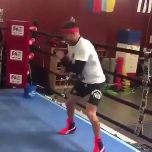 How's this for hand speed from Vasyl Lomachenko? 😮 | BoxNation
