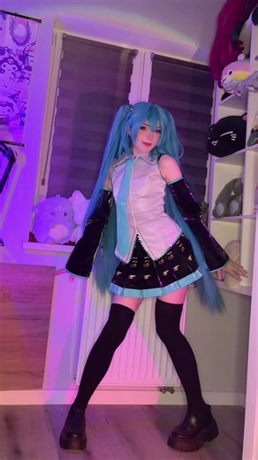 This dance is so cute 🖤✨ #cosplaydance #miku #hatsunemiku