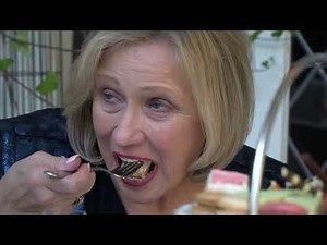 S17E07: Check Please The Gundis / The English Room / L'Patron 1/5/2018