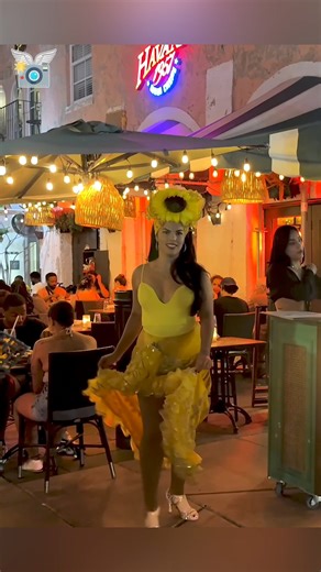 A walking tour of Miami’s South Beach on a summer night 🥰 | The Traveling Camera