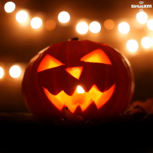 Spine-tingling sounds and spooky music. SCREAM Radio is the soundtrack for your haunted house, costume party and trick-or-treating this Halloween. 👻 Listen now: siriusxm.us/scream-radio | SiriusXM