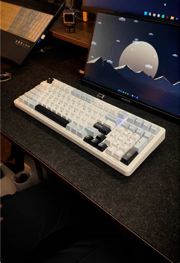 Discover the Aula F99: The Perfect Mechanical Keyboard