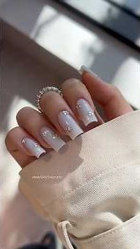 Let’s create a viral nail design right now — trending rhinestone set ✨