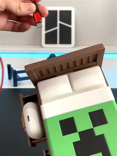 Innovative DIY iPhone Bed Design