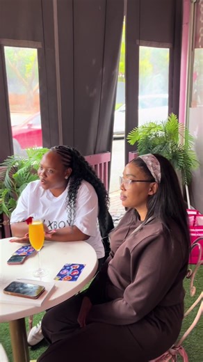 This year taught me growth. The new year demands IMPACT. Not just doing more but doing WHAT MATTERS. If it wont change lives, DONT invite me ✌️.. —— This was the last Mastarclass for 2025… These ladies learned how to do branded chocolate bars and party packs AND it brings me joy to know that some of the ladies are already in business.. We have officially opened for the 1st 2026 Masterclass happening on 31st January 2026 in MIDRAND.. Posted to follow.. Whatsapp for more details..083.7799.601 #pro