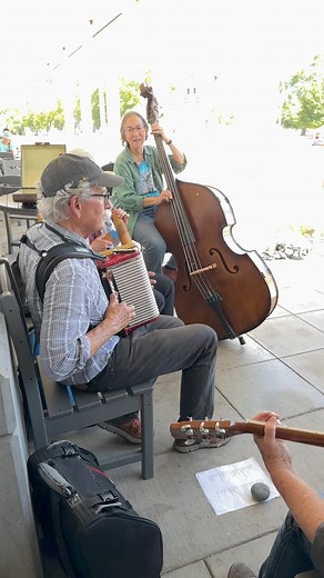 A session of Mexican tunes outside the Commons. #fiddletunes2024 | Fiddle Tunes