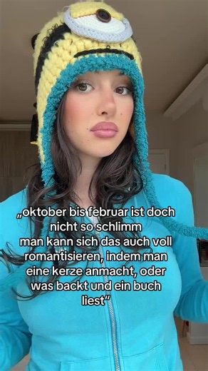 oktober hat grad angefangen und ich fühle mich jetzt schon einsam 😍 #woistlena #berlin #winterdepression #pen15hulu #herbst
