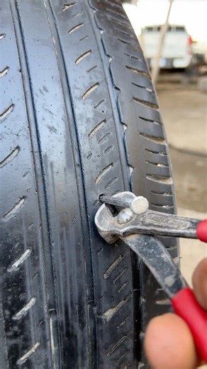Emergency Car Tubeless Tyre Repair | Fast Puncture Repair with Tubeless Plug Kit