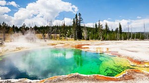 Forscher finden riesige Magmaquelle unter Yellowstone-Supervulkan