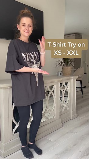 XS - XXL T-Shirt Try-On: Find Your Perfect Fit