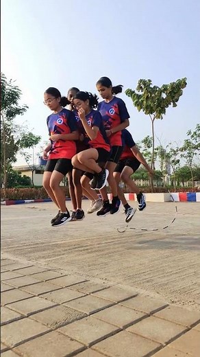 Incredible Team Work & Coordination - Jump Rope Challenge. Kalyan Central Park. Skipping Skills