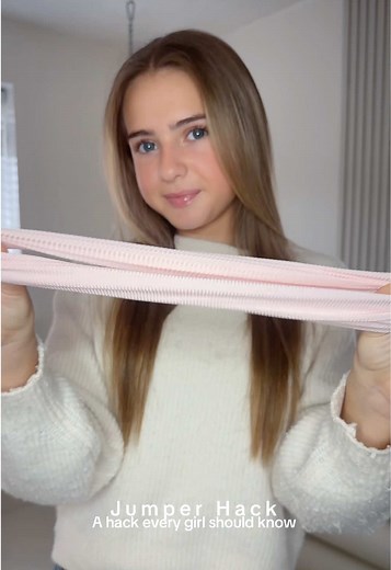 Easy Jumper Cropping Hack for Fashion Enthusiasts