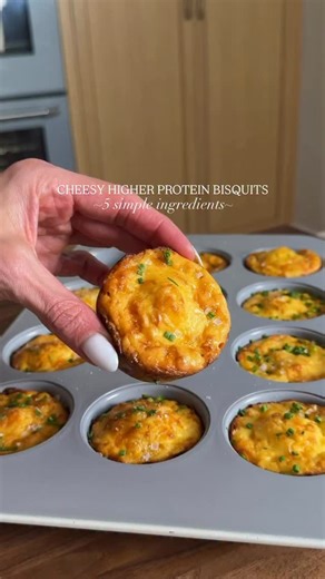 94K views · 5.9K reactions | @kalejunkie these 5-INGREDIENT CHEESY...