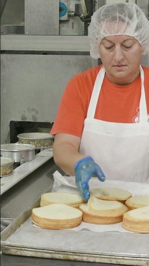 Here’s how Junior’s bakes and packages 5 million cheesecakes each year. #juniors #bake #cheesecake