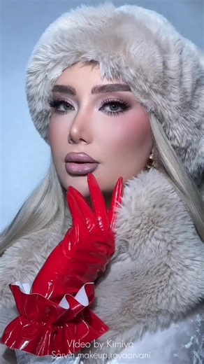 ‎sarvin beauty 👰💇‍♀💅رویا آروانی‎ on Instagram‎: "این فقط میکاپ نیست، امضای سلیقۀ خاصه ✨ سرد، عمیق و دلبر… درست مثل زمستون ❄️🤍 By سالن زیبایی سروین هشتگ‌ها 👇🏻 #سالن_زیبایی_سروین #میکاپ_زمستونی #میکاپ_خاص #میکاپ_حرفه‌ای #میکاپ_عروس #میکاپ_لاکچری #wintermakeup #luxurymakeup #softglam #glowyskin #makeupartist #beauty"‎